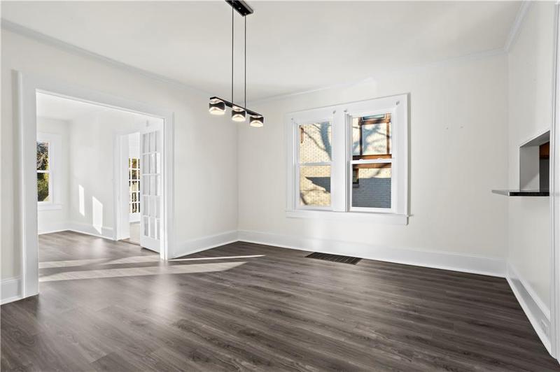 Image for property 2044 Fairhaven Circle, Atlanta, GA 30305