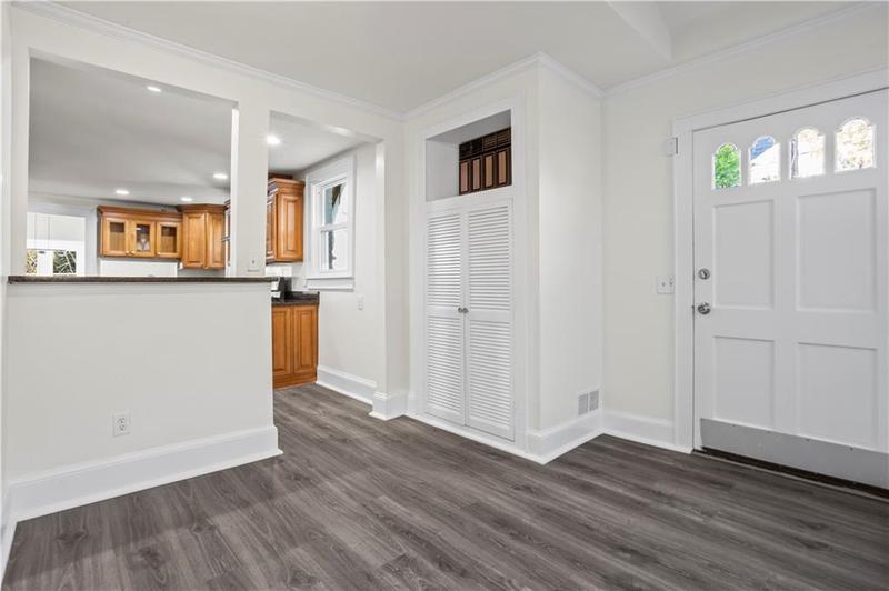 Image for property 2044 Fairhaven Circle, Atlanta, GA 30305