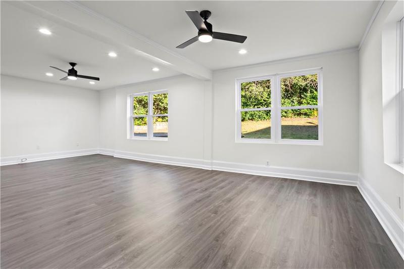 Image for property 2044 Fairhaven Circle, Atlanta, GA 30305