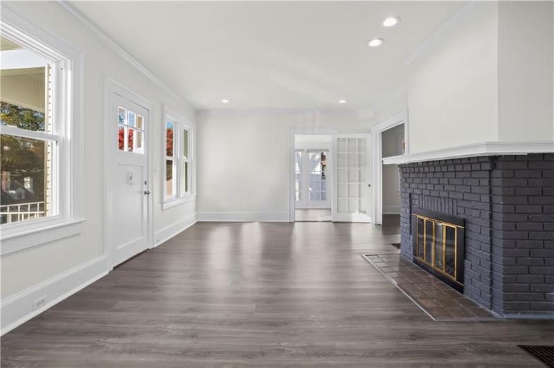Image for property 2044 Fairhaven Circle, Atlanta, GA 30305