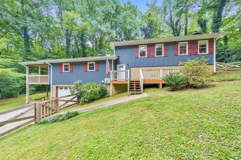 Image for property 410 Katherine Lane, Woodstock, GA 30189