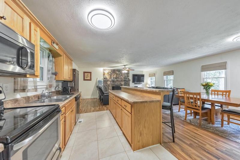 Image for property 410 Katherine Lane, Woodstock, GA 30189