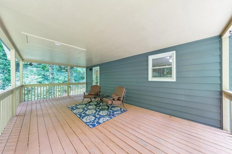 Image for property 410 Katherine Lane, Woodstock, GA 30189