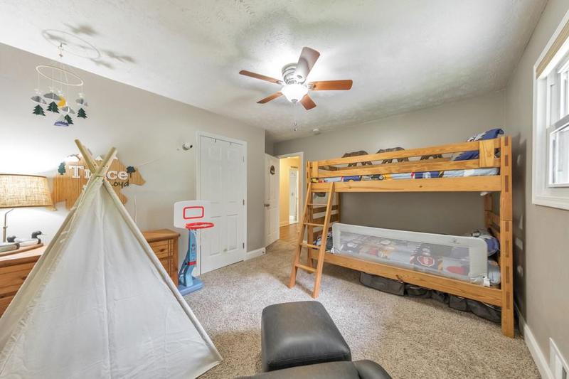 Image for property 410 Katherine Lane, Woodstock, GA 30189