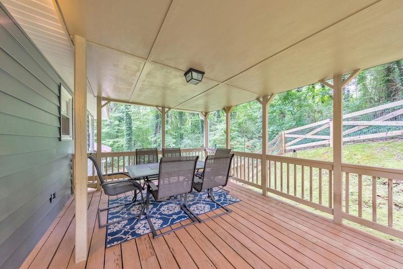 Image for property 410 Katherine Lane, Woodstock, GA 30189