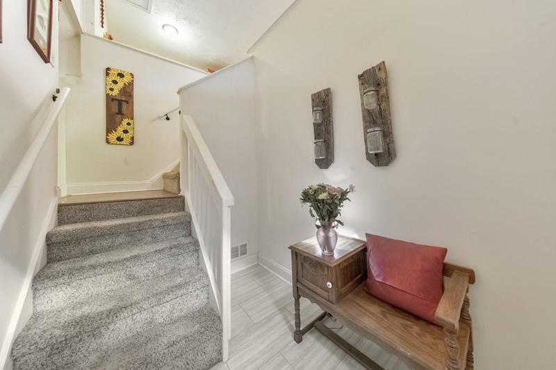 Image for property 410 Katherine Lane, Woodstock, GA 30189