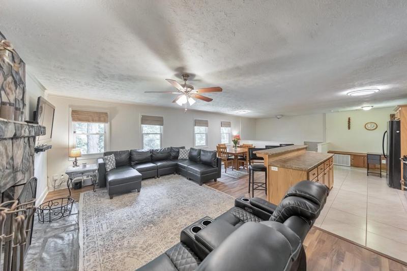 Image for property 410 Katherine Lane, Woodstock, GA 30189