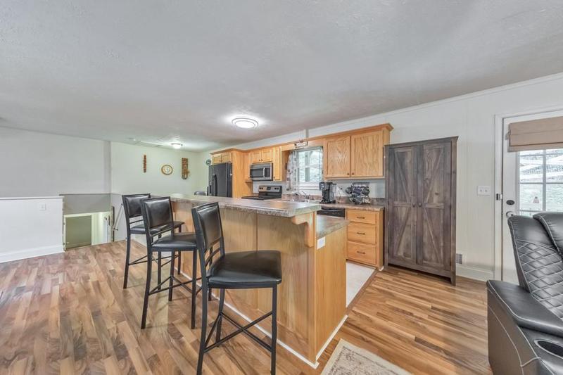 Image for property 410 Katherine Lane, Woodstock, GA 30189