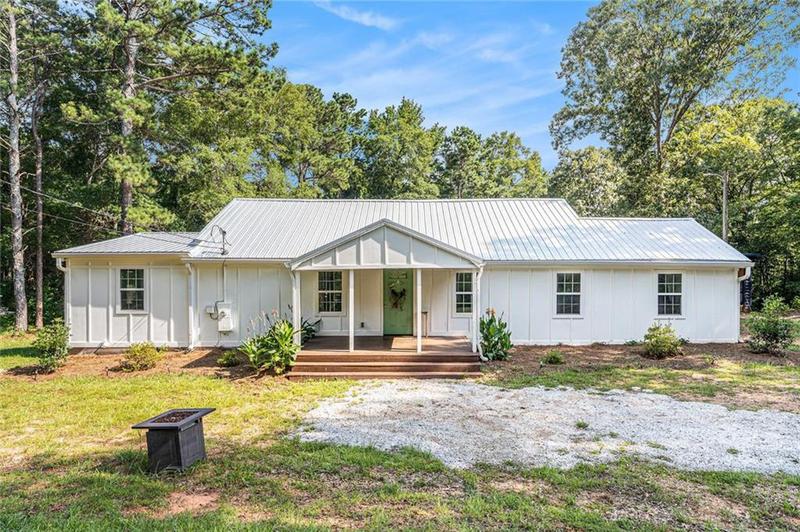 Image for property 407 Johnstonville Road, Barnesville, GA 30204