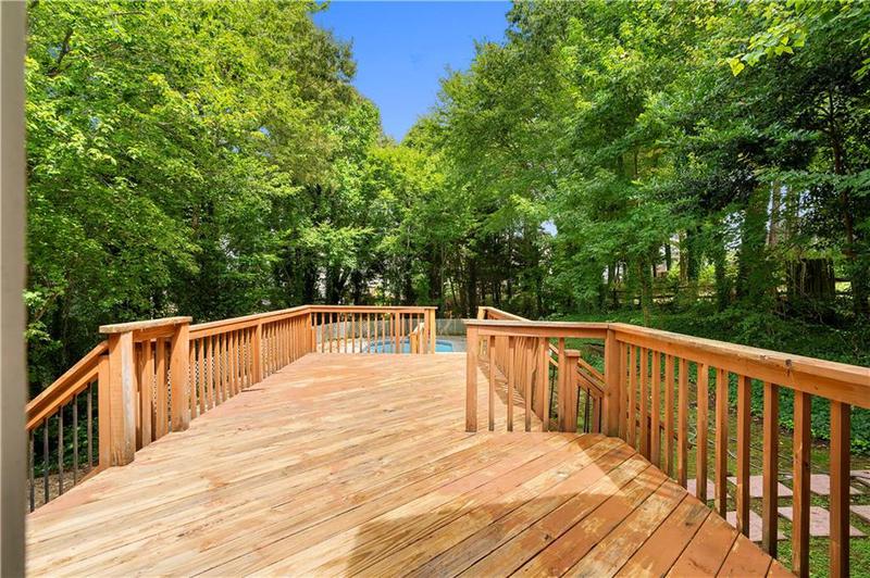 Image for property 525 Brooksdale Drive, Woodstock, GA 30189