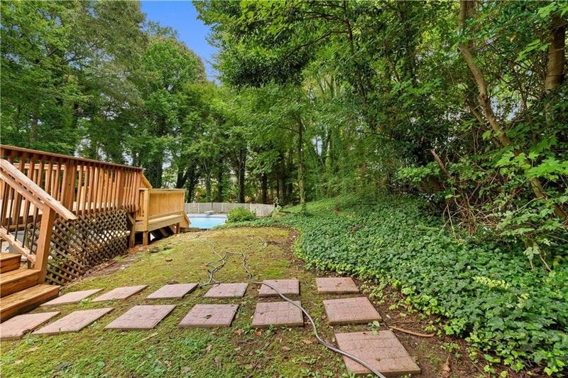 Image for property 525 Brooksdale Drive, Woodstock, GA 30189