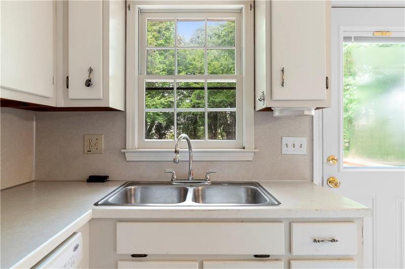 Image for property 525 Brooksdale Drive, Woodstock, GA 30189