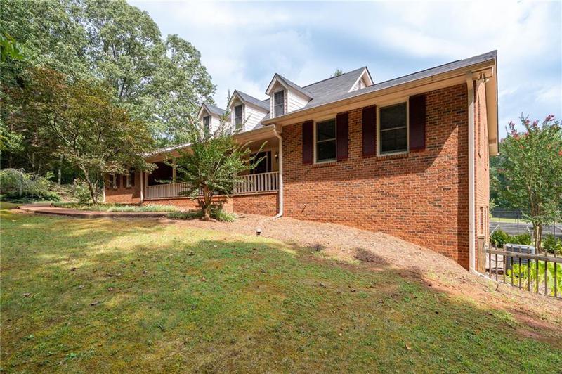 Image for property 1827 Lost Mountain Road, Powder Springs, GA 30127