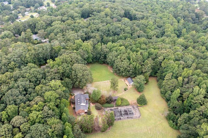 Image for property 1827 Lost Mountain Road, Powder Springs, GA 30127