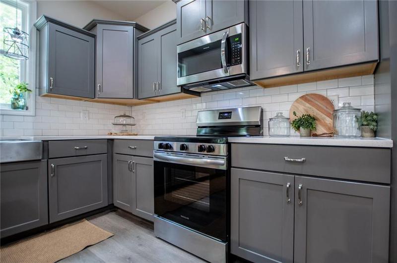 Image for property 405 Adler Point, Carrollton, GA 30117