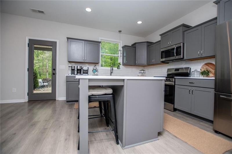 Image for property 405 Adler Point, Carrollton, GA 30117