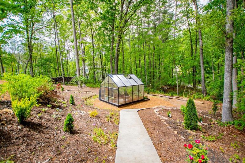 Image for property 405 Adler Point, Carrollton, GA 30117