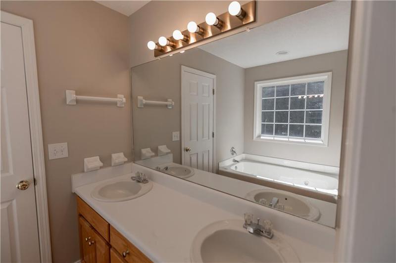 Image for property 61 Leafview Drive, Cleveland, GA 30528