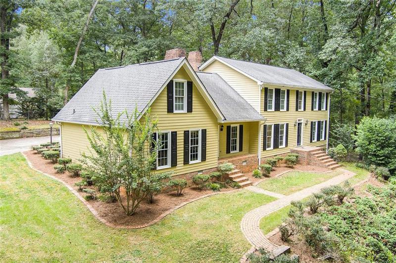 Image for property 3656 RAINBOW Circle, Snellville, GA 30039