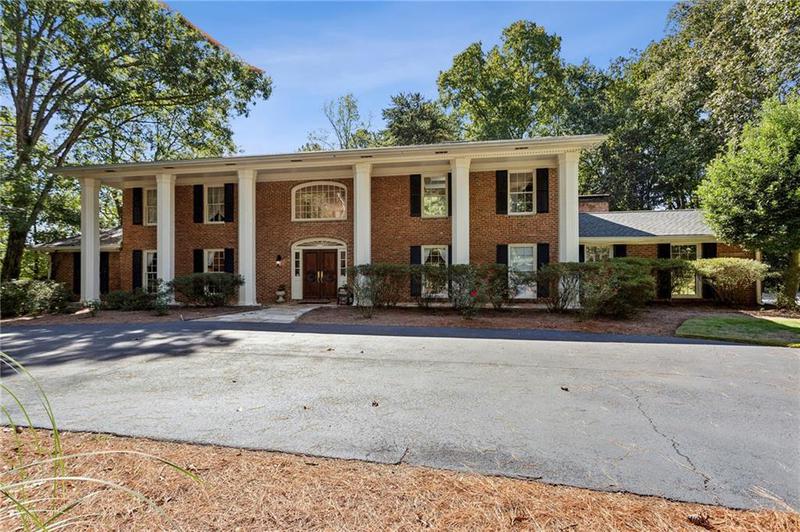 Image for property 290 Glen Lake Drive, Atlanta, GA 30327