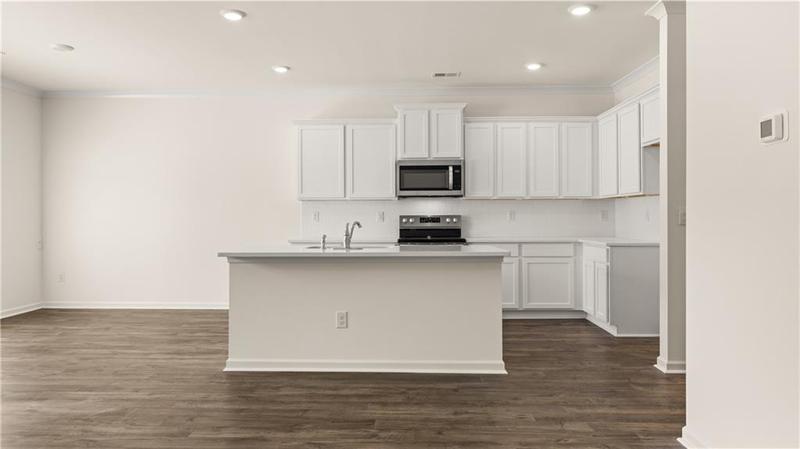 Image for property 305 Silver Moon Drive, Loganville, GA 30052