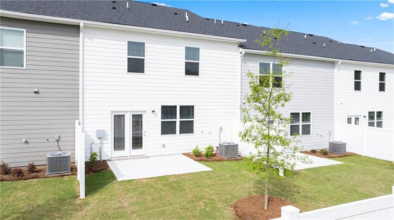 Image for property 305 Silver Moon Drive, Loganville, GA 30052