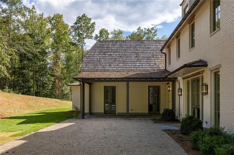 Image for property 8350 Farmette Bend, Chattahoochee Hills, GA 30268