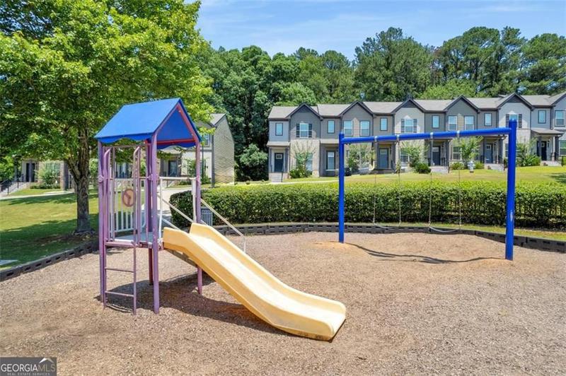 Image for property 2357 Bayrose Circle 57B, East Point, GA 30344