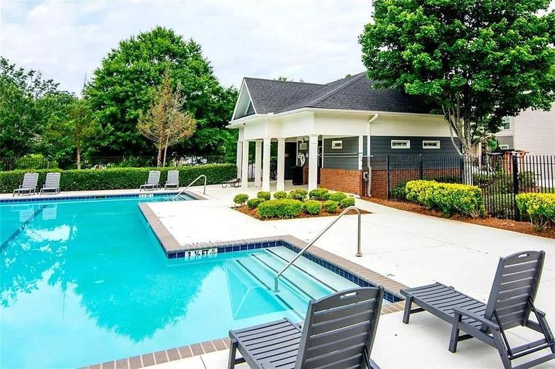 Image for property 2357 Bayrose Circle 57B, East Point, GA 30344