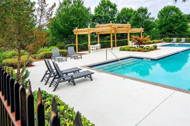 Image for property 2357 Bayrose Circle 57B, East Point, GA 30344