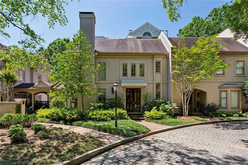 Image for property 2525 Peachtree Road 32, Atlanta, GA 30305