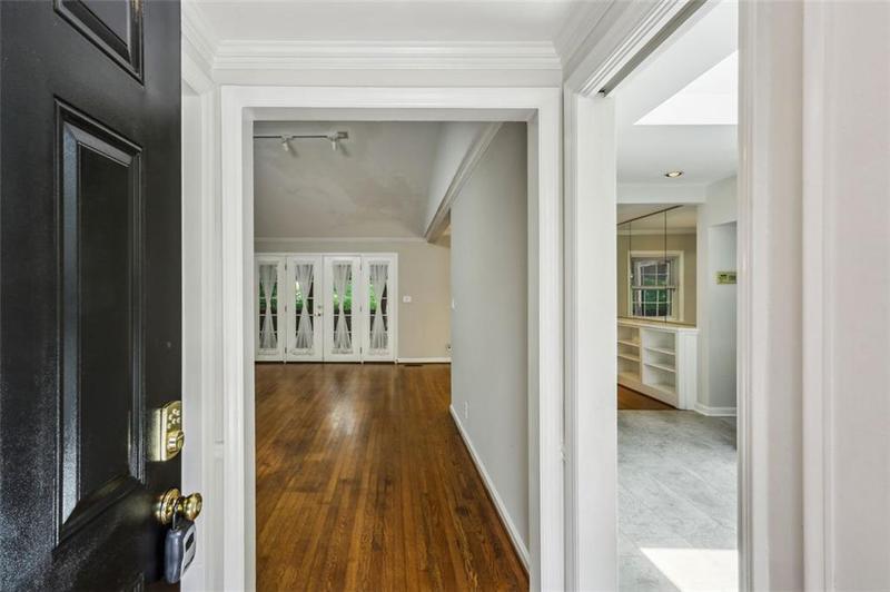 Image for property 1323 CHRISTMAS Lane, Atlanta, GA 30329
