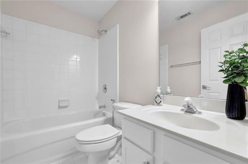 Image for property 2111 Fernbank Way, Dacula, GA 30019