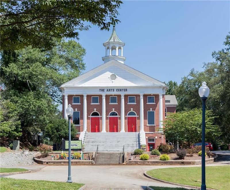 Image for property 201 Retreat Lane, Canton, GA 30114