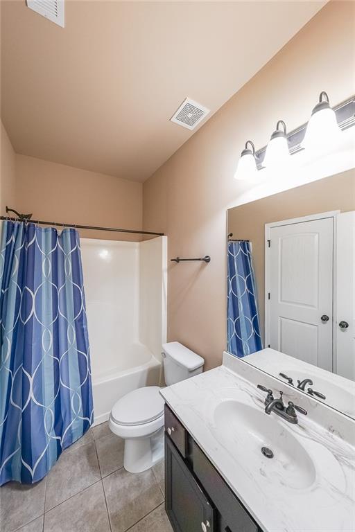 Image for property 4284 Maclaren Court, Powder Springs, GA 30127
