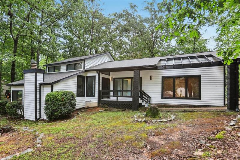 Image for property 6700 KNOLLWOOD Circle, Douglasville, GA 30135