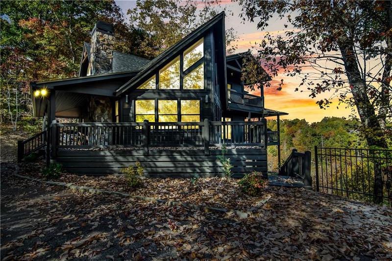 Image for property 305 Skybound Rd, Blue Ridge, GA 30513