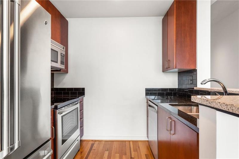 Image for property 361 17th Street 1618, Atlanta, GA 30363