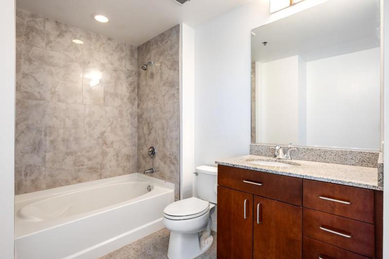 Image for property 361 17th Street 1618, Atlanta, GA 30363