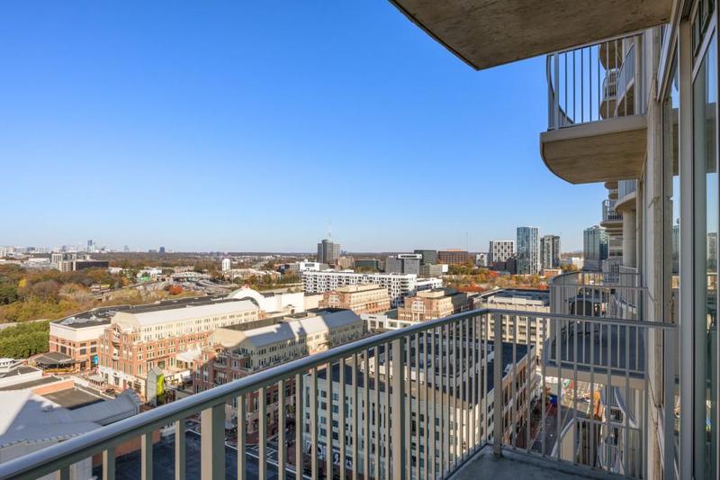 Image for property 361 17th Street 1618, Atlanta, GA 30363
