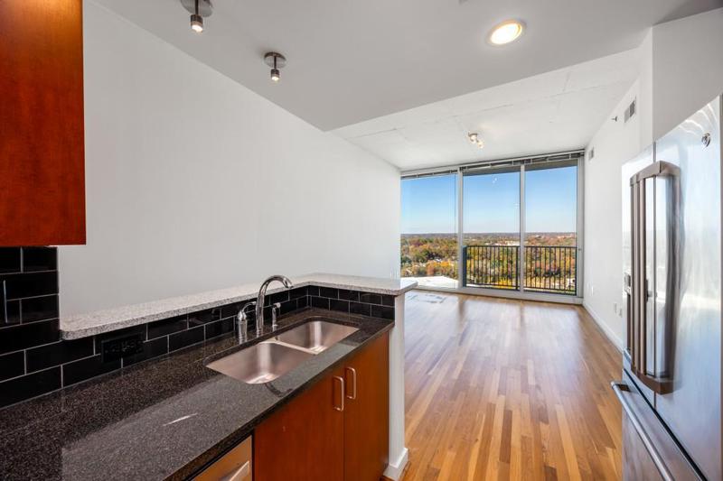 Image for property 361 17th Street 1618, Atlanta, GA 30363