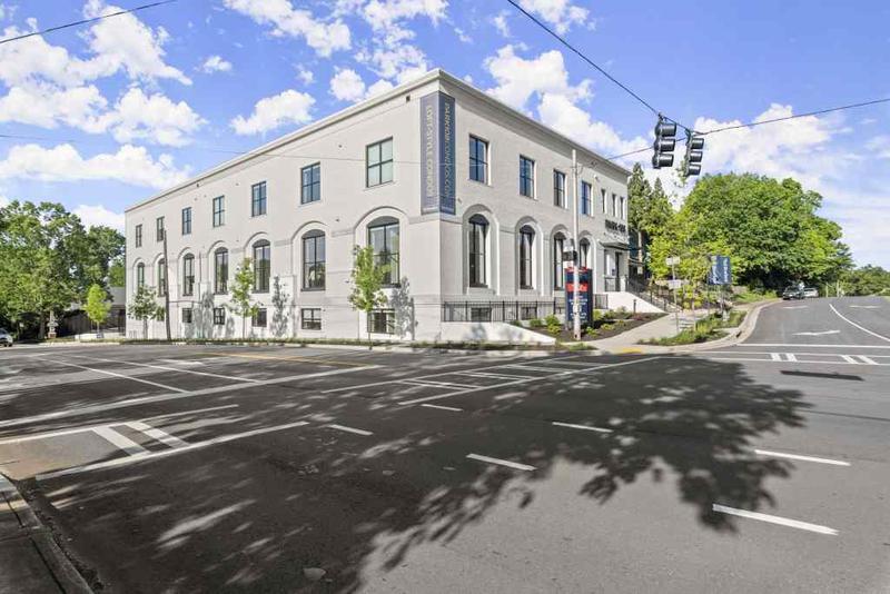 Image for property 108 Park Place 105, Decatur, GA 30030