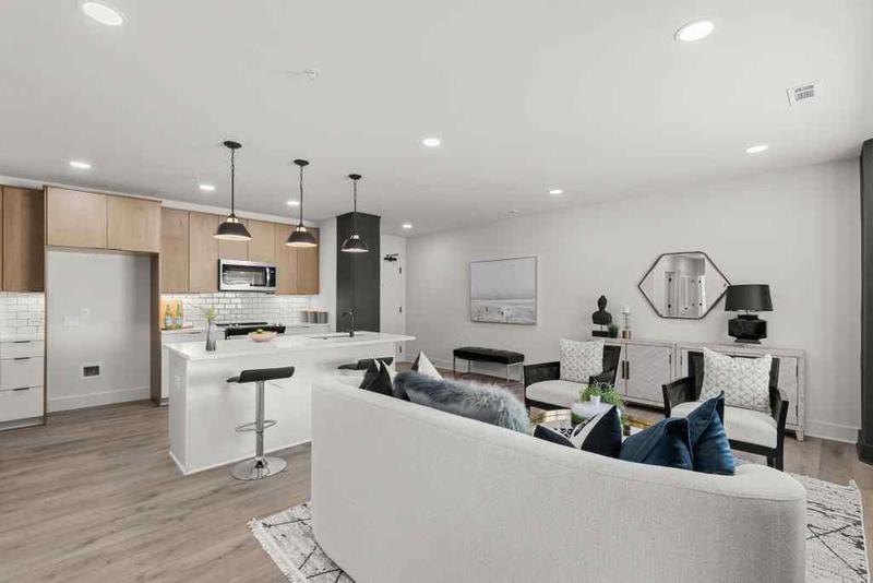 Image for property 108 Park Place 105, Decatur, GA 30030