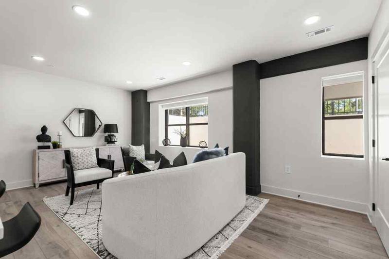 Image for property 108 Park Place 105, Decatur, GA 30030