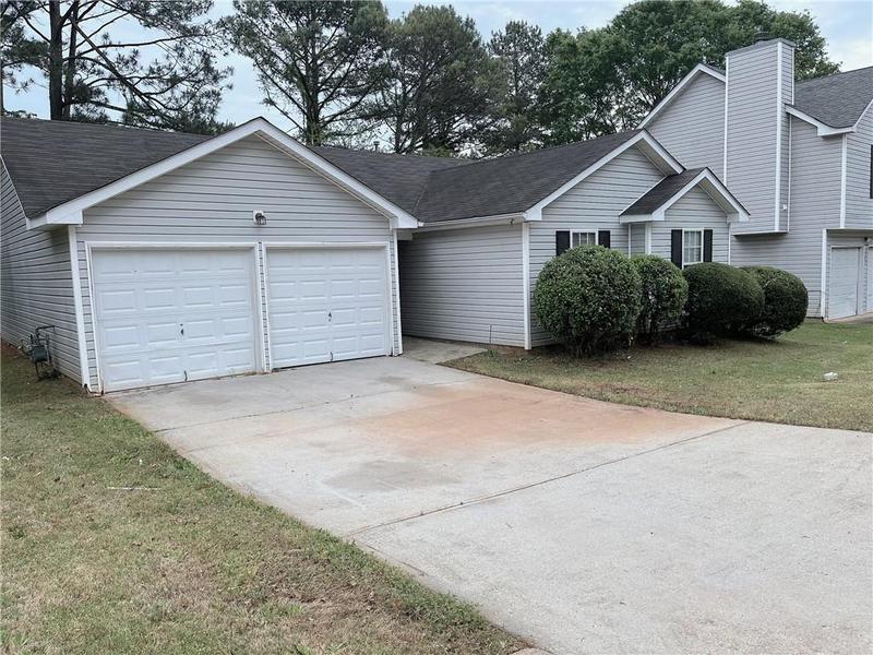 Image for property 2737 Rambling Way, Lithonia, GA 30058