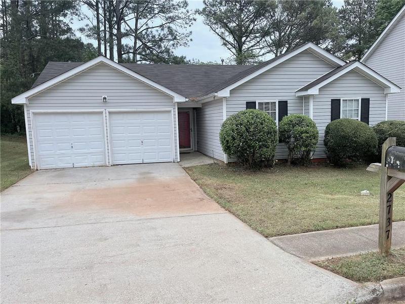 Image for property 2737 Rambling Way, Lithonia, GA 30058