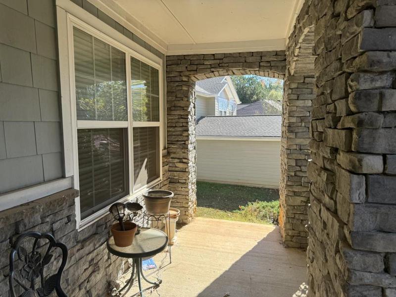 Image for property 2820 Brookford Lane, Atlanta, GA 30331