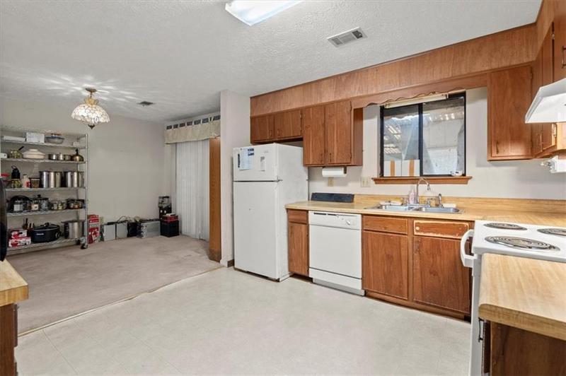 Image for property 2616 Landington Way, Duluth, GA 30096