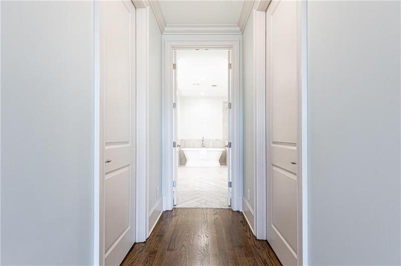 Image for property 443 Wimbledon Road, Atlanta, GA 30324