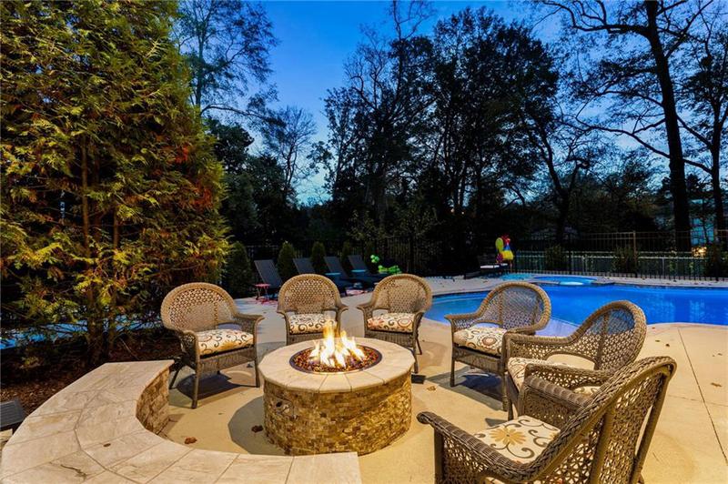 Image for property 443 Wimbledon Road, Atlanta, GA 30324